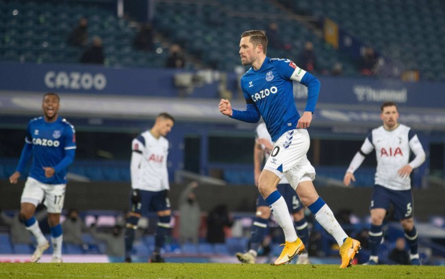 两村交锋 两村交锋